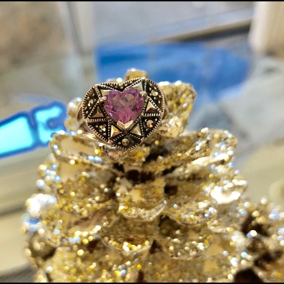 Sterling heart shape amethyst color stone ring. - Picture 2 of 4